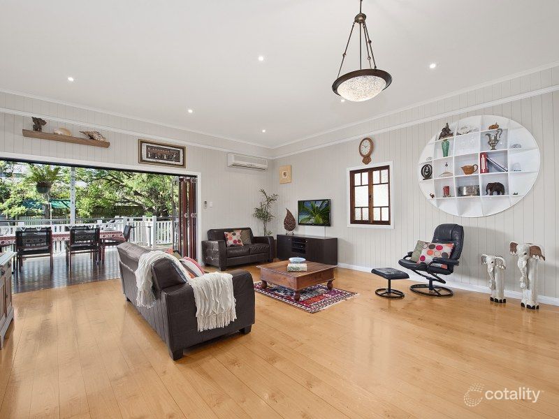 30 Macdonald St, Norman Park, QLD 4170