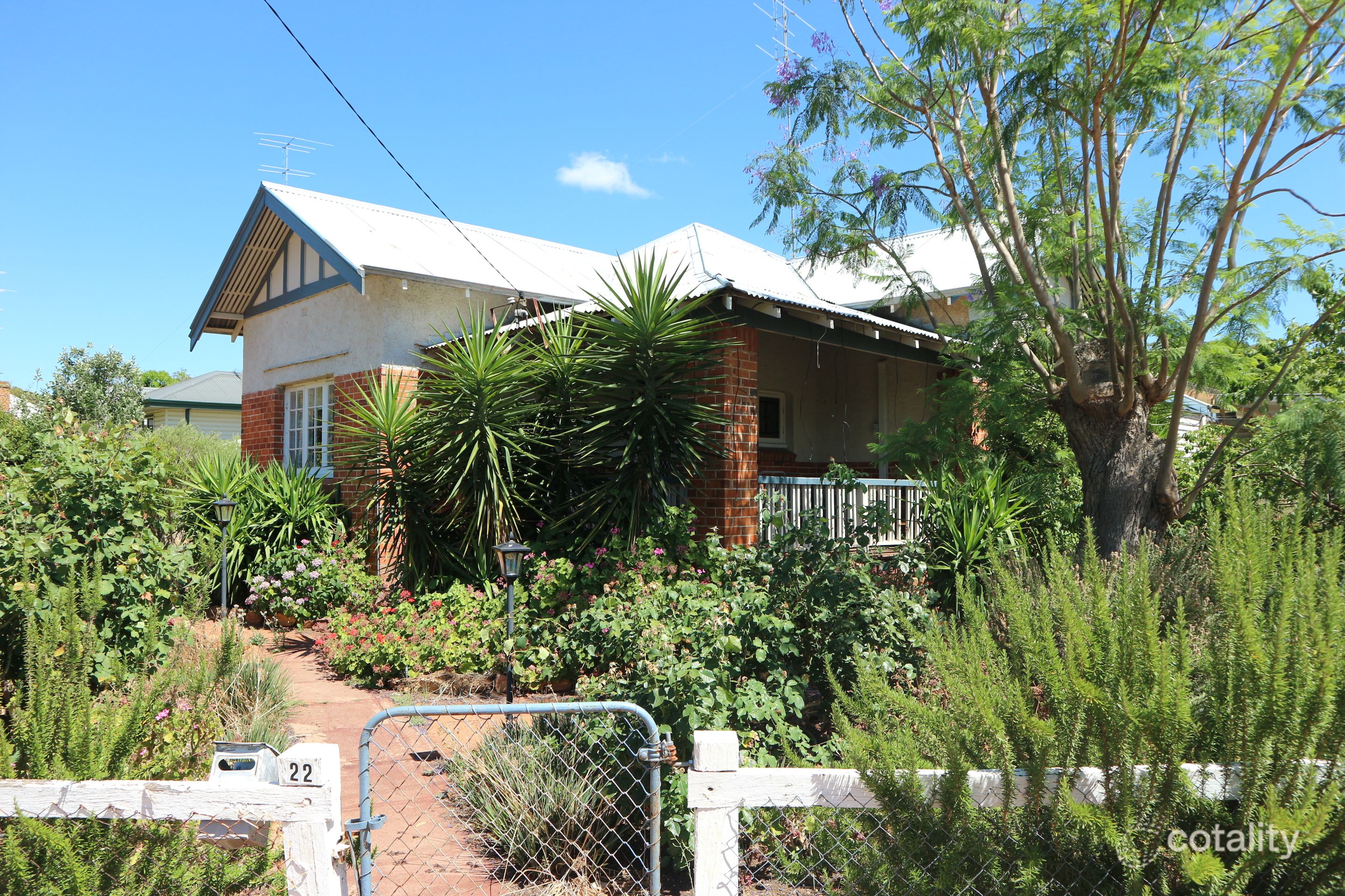 22 Macartney St, York, WA 6302