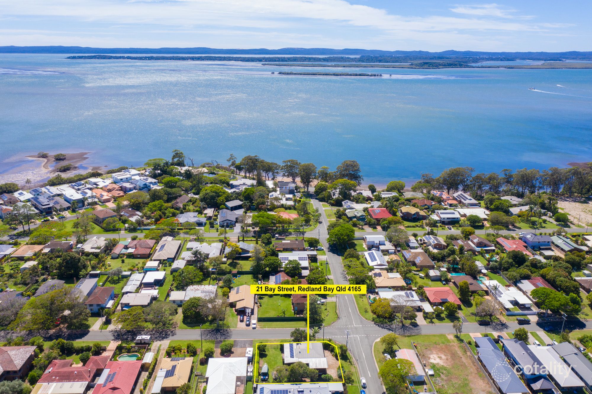 21 Bay St, Redland Bay, QLD 4165