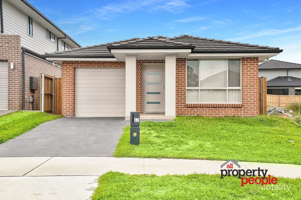 62 Dalmatia Ave, Edmondson Park, NSW 2174