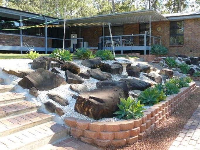 354 Clifton Dr, North Maclean, QLD 4280