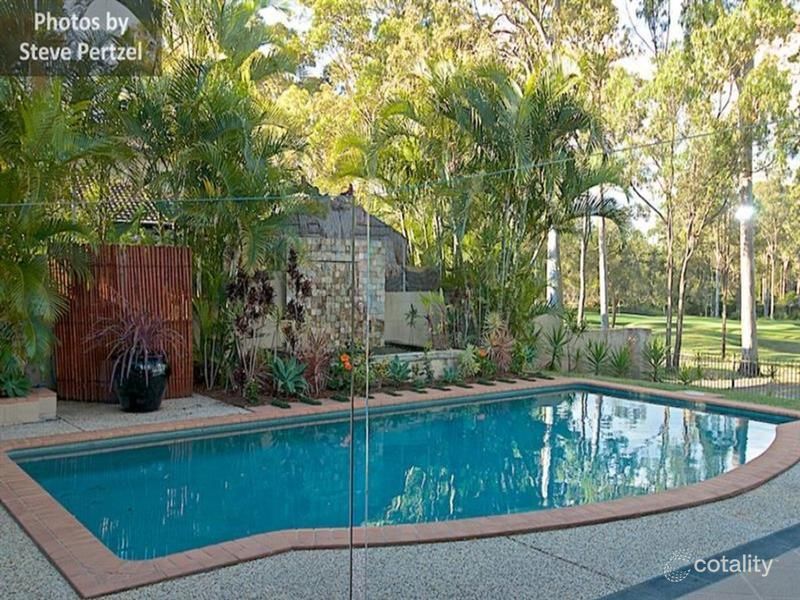 16 Little Hampton Ct, Arundel, QLD 4214