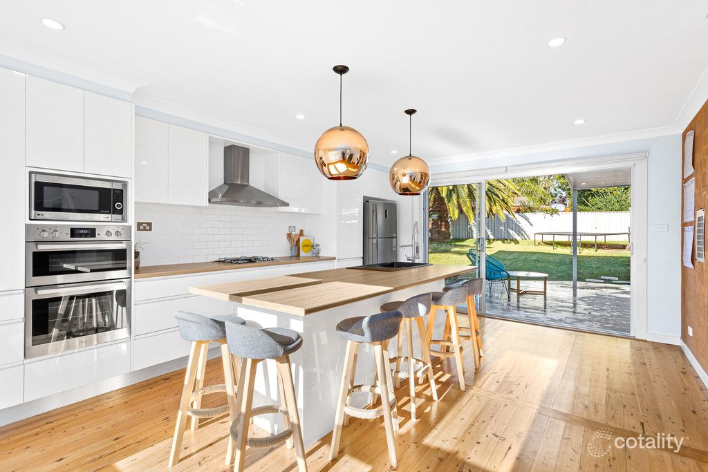 4 Cox Pde, Mount Warrigal, NSW 2528