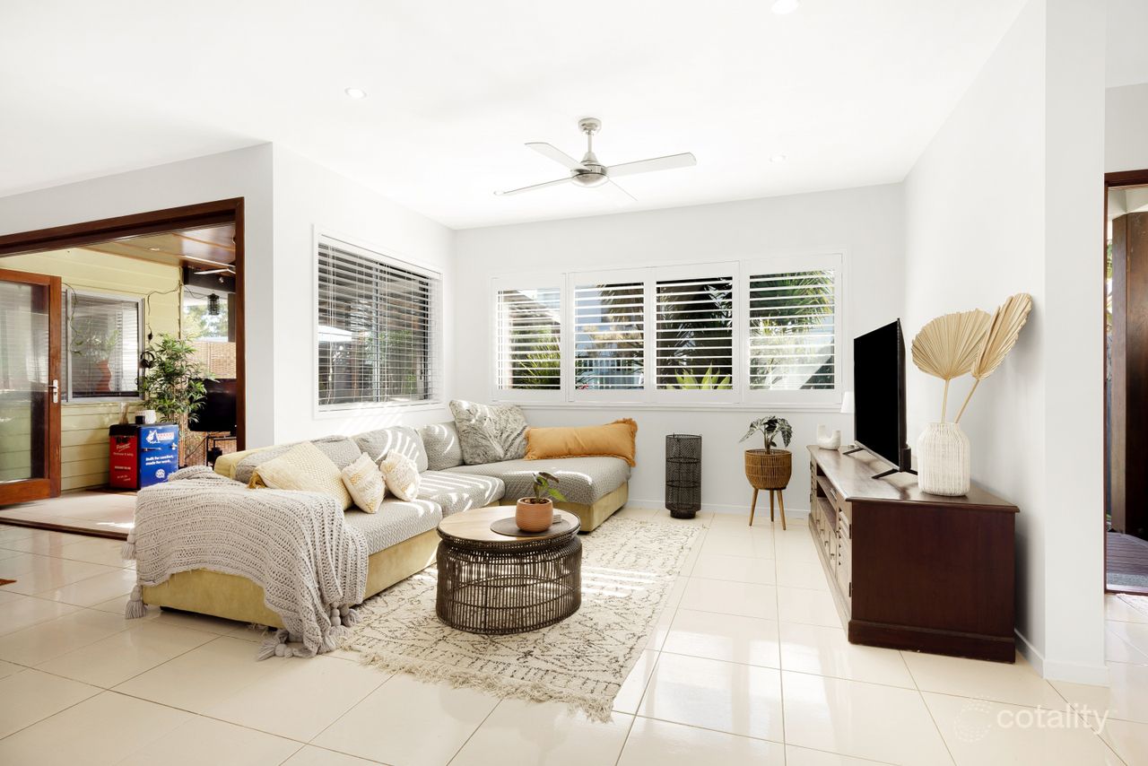 2 Banyandah Cl, Birtinya, QLD 4575