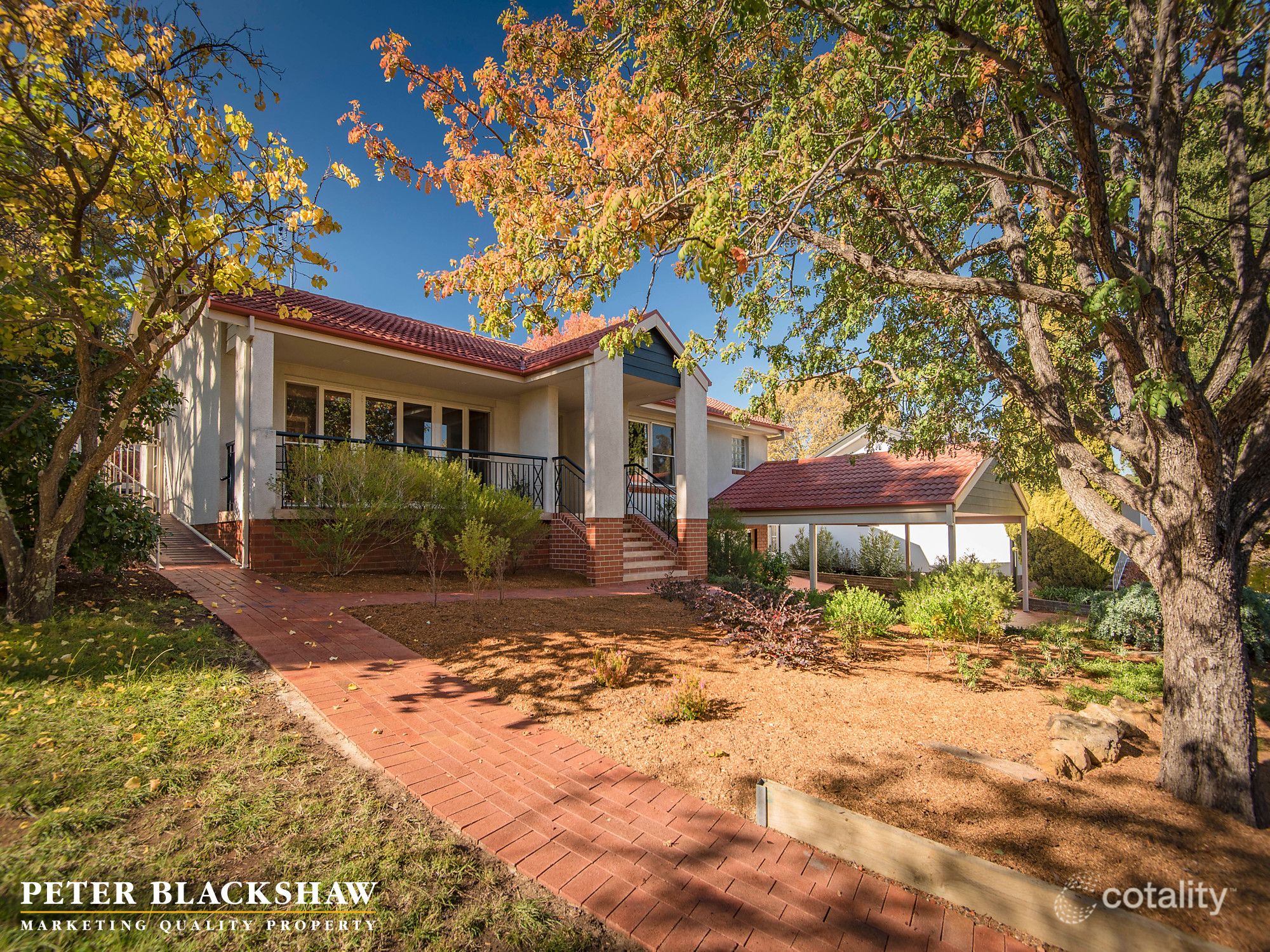 12 Tudor Pl, Hughes, ACT 2605