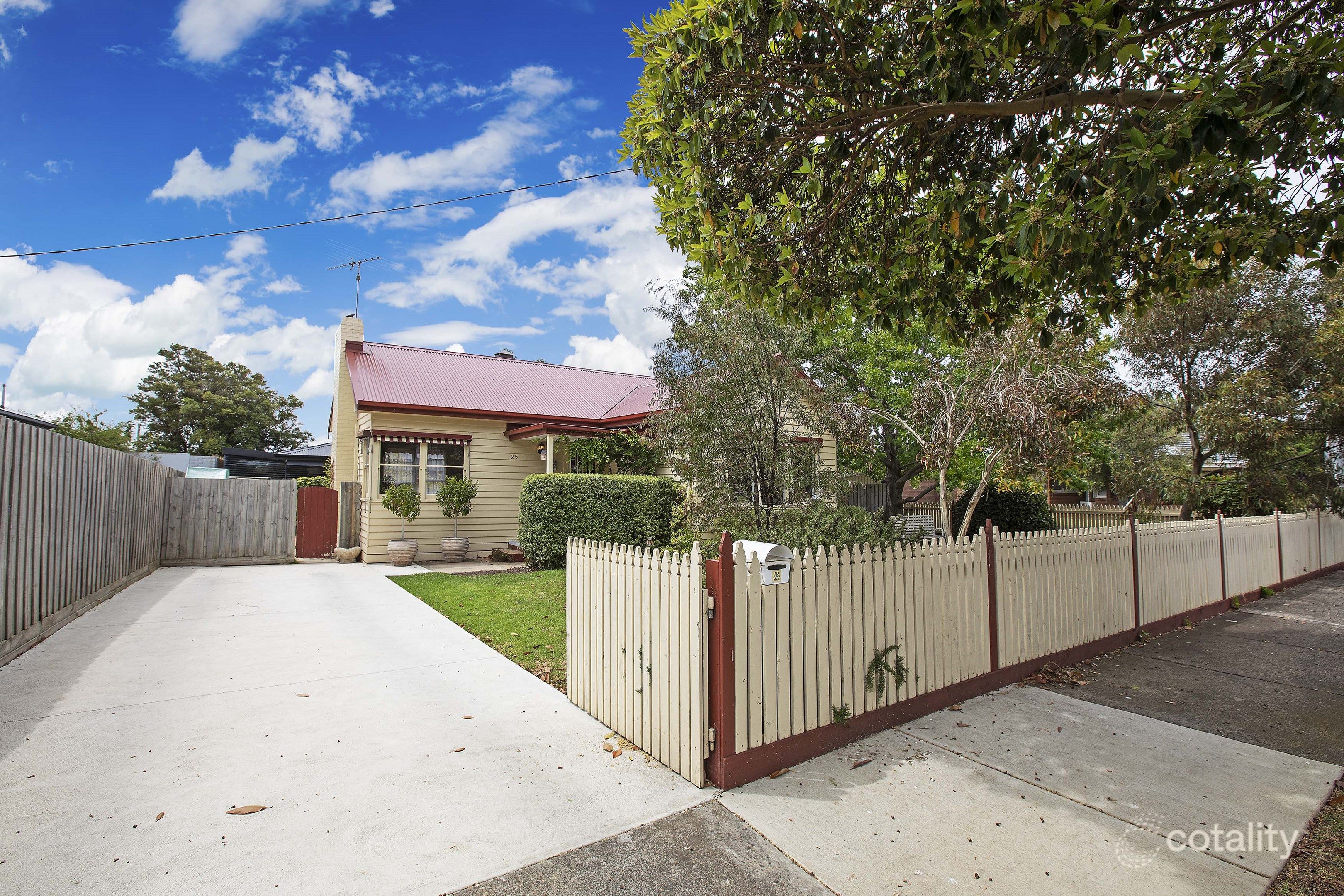25 Fairview St, Belmont, VIC 3216