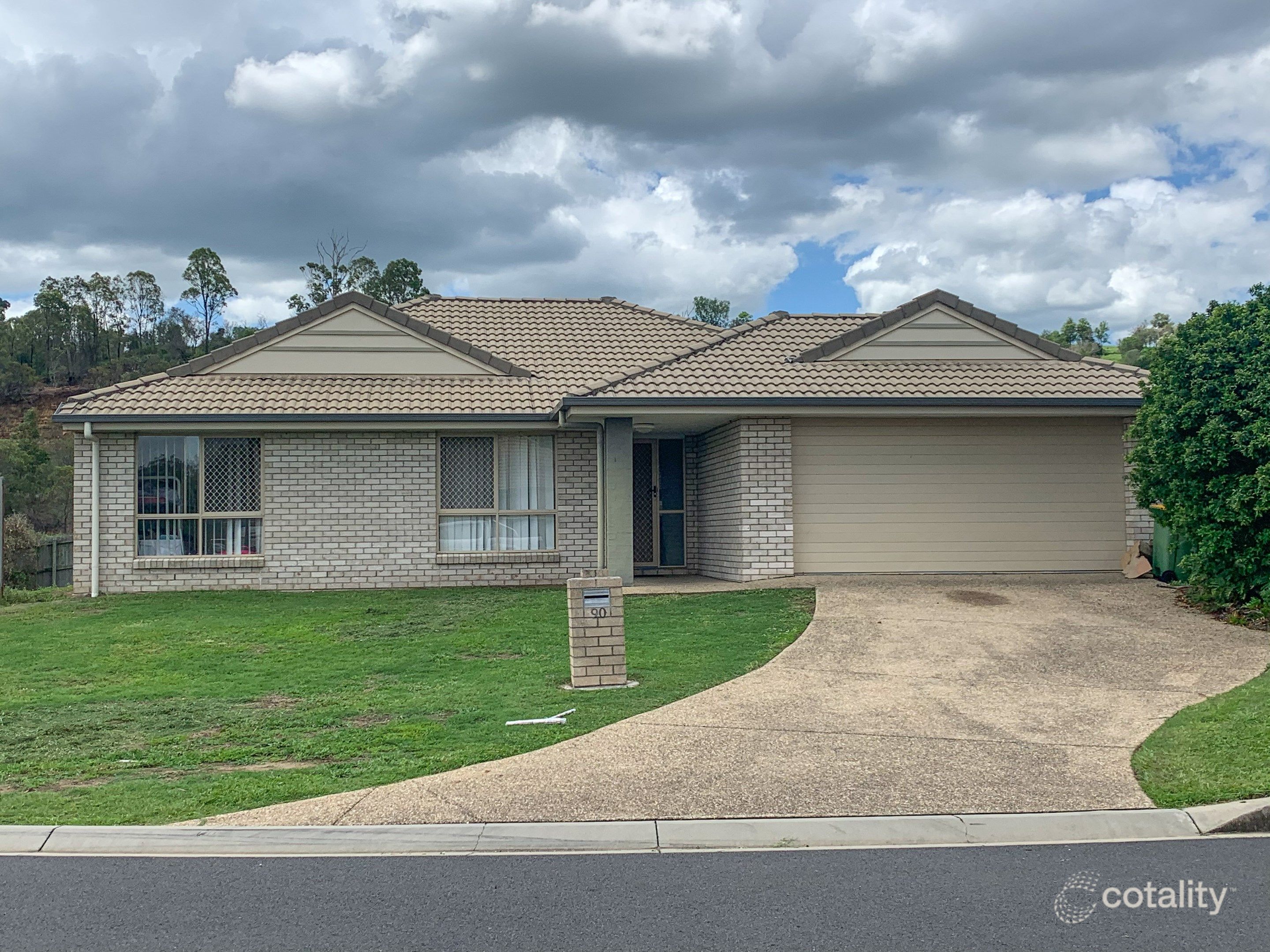 90 Douglas Mcinnes Dr, Laidley, QLD 4341