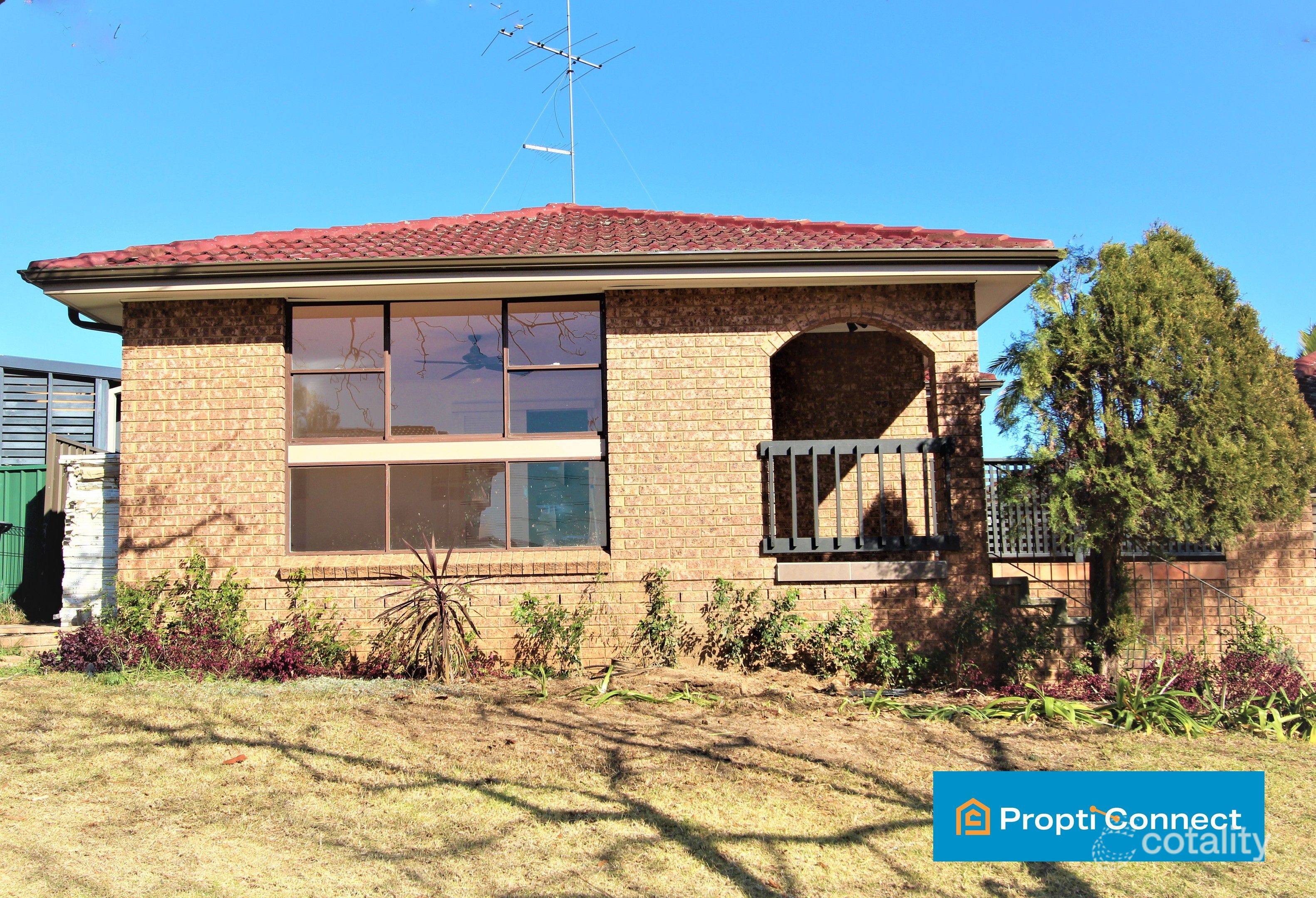 9 Renfrew St, St Andrews, NSW 2566