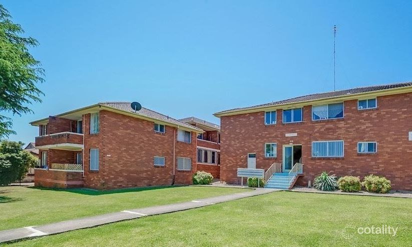 2/98-102 Dumaresq St, Campbelltown, NSW 2560