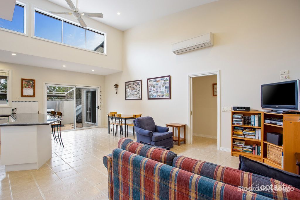 12 Royal Pde, Inverloch, VIC 3996