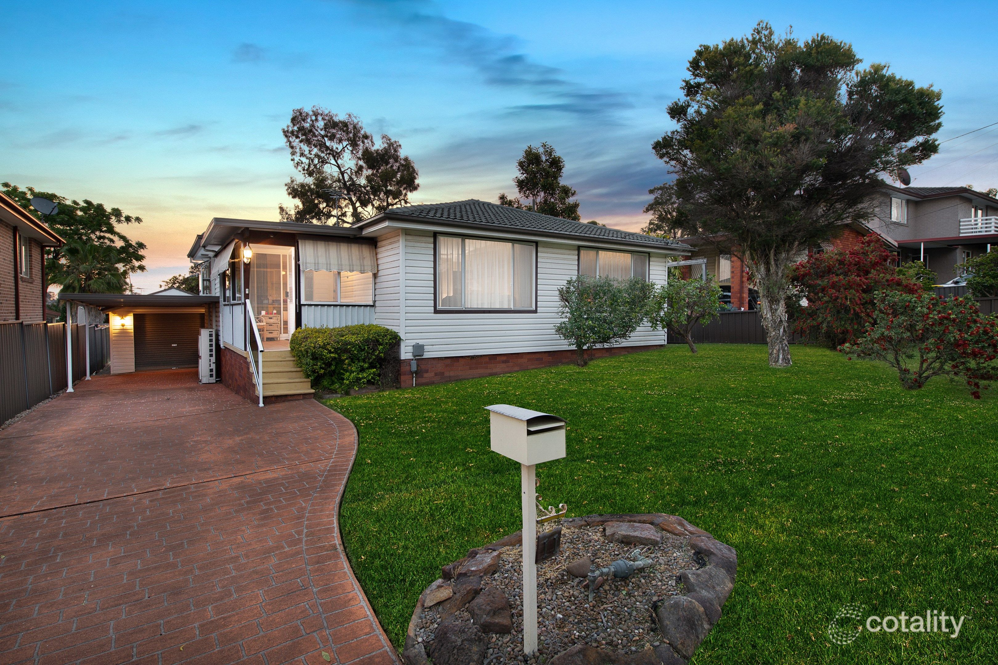 11 Huron Pl, Seven Hills, NSW 2147