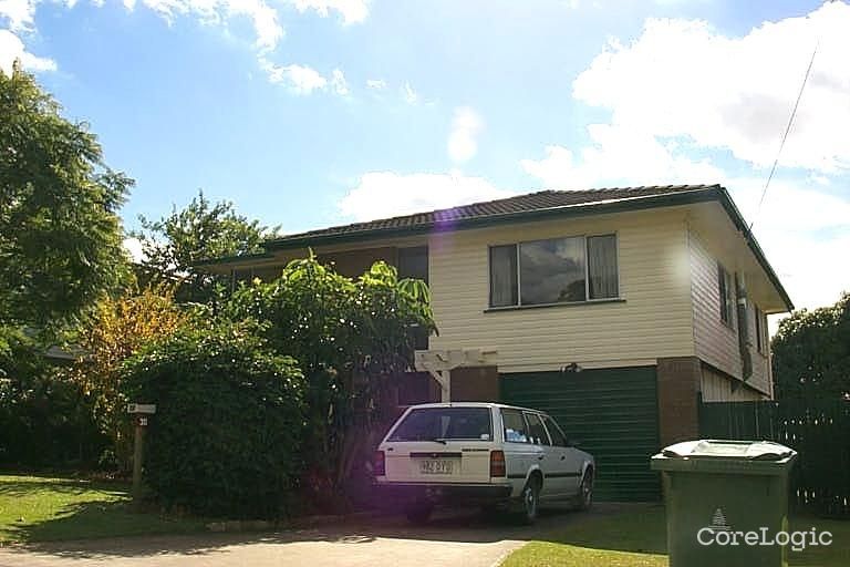 30 Lavercombe Dr, Kallangur, QLD 4503