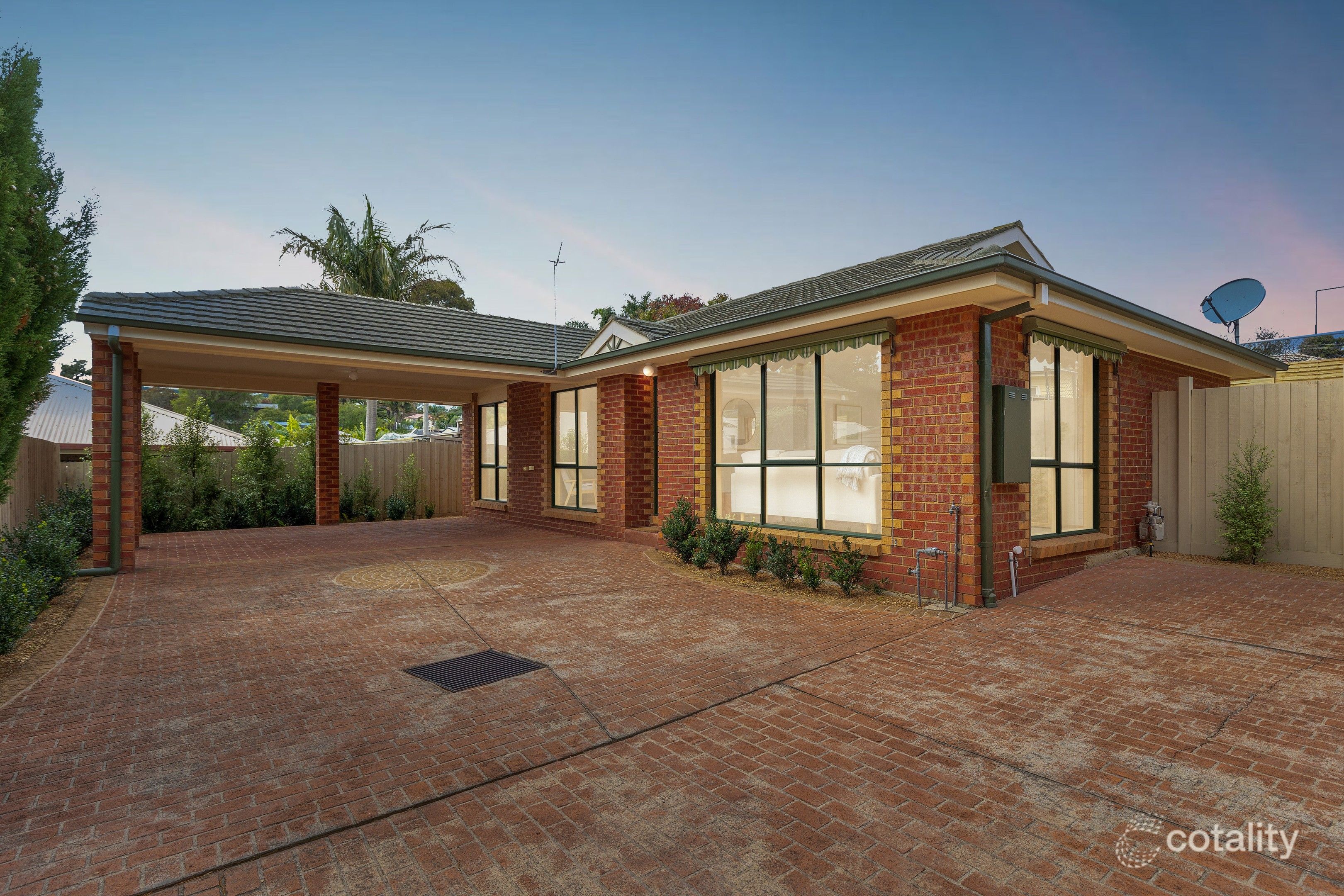 2/11 Bellbangra Ave, Rosebud, VIC 3939