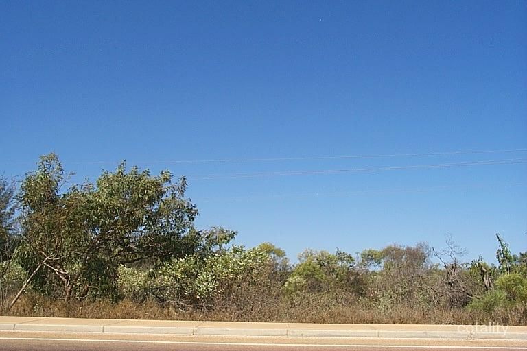 14 Cable Beach Rd W, Cable Beach, WA 6726