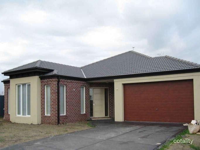 32 Laurina Link, Pakenham, VIC 3810