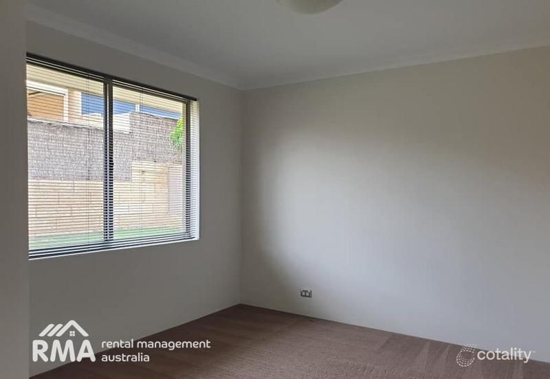 10 Wuraling Pass, Wannanup, WA 6210