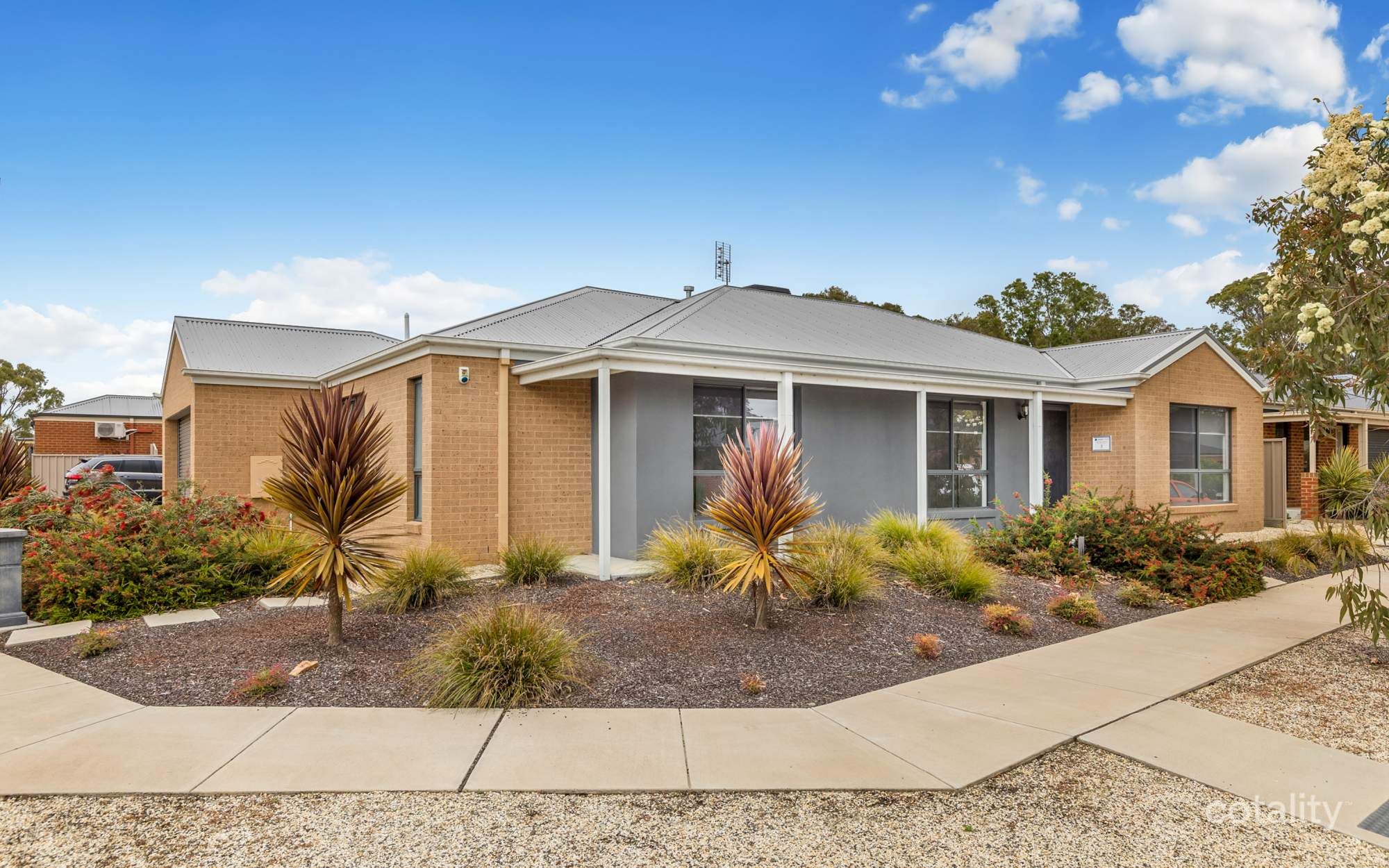 27 Elvey Dr, Kangaroo Flat, VIC 3555