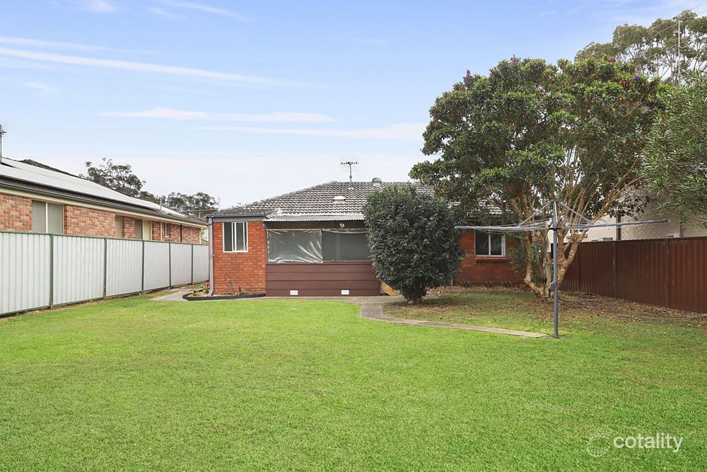 12 Buckingham Rd, Berkeley Vale, NSW 2261