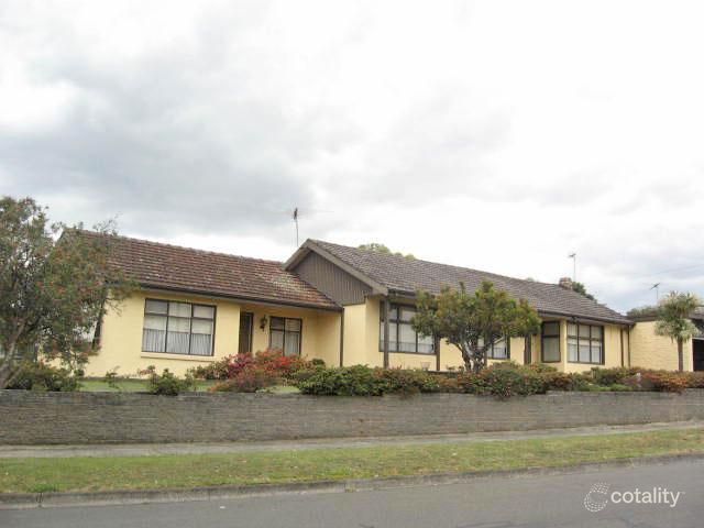 32 Roberts Ave, Mulgrave, VIC 3170