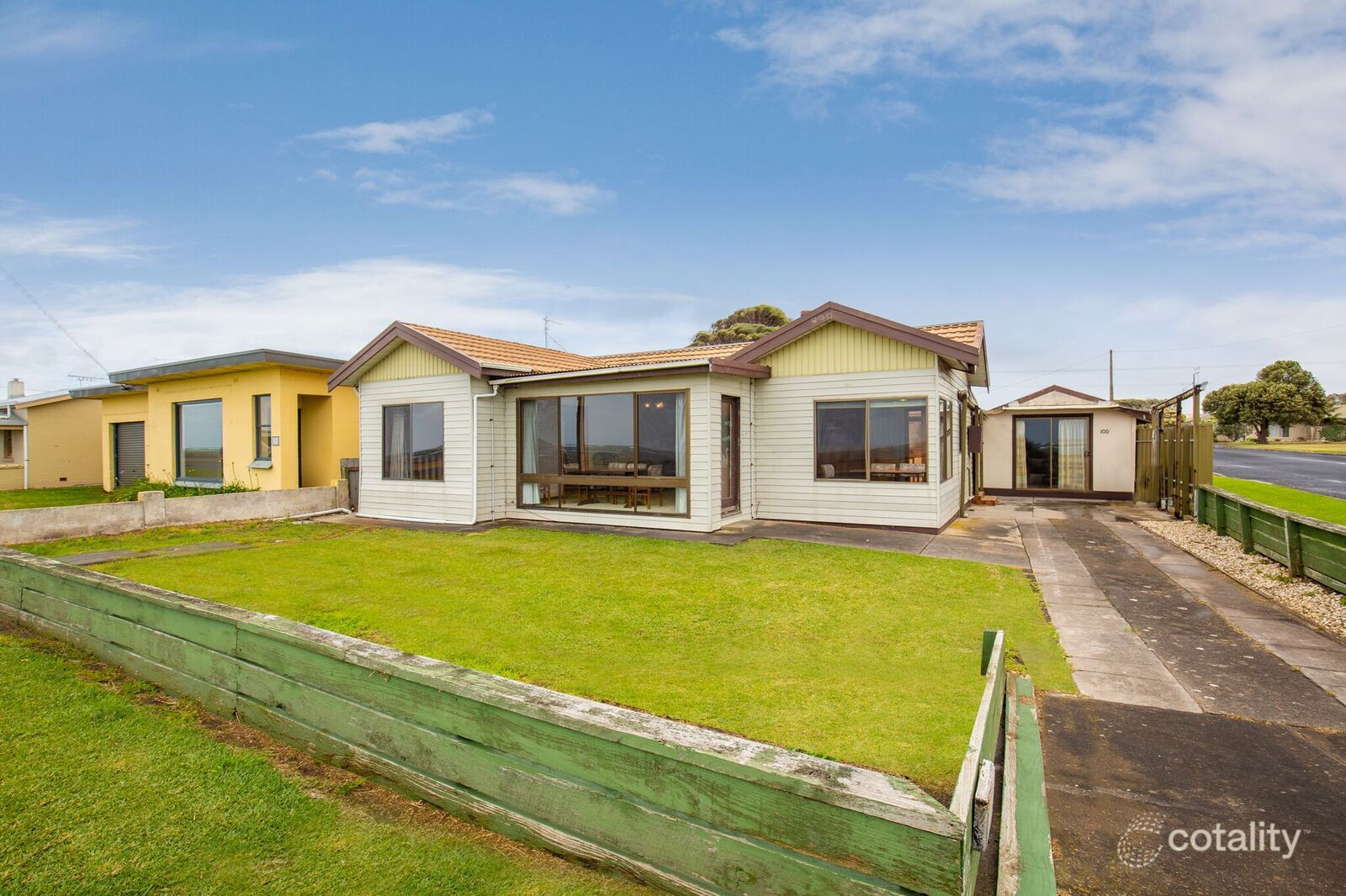 100 Sea Pde, Port Macdonnell, SA 5291