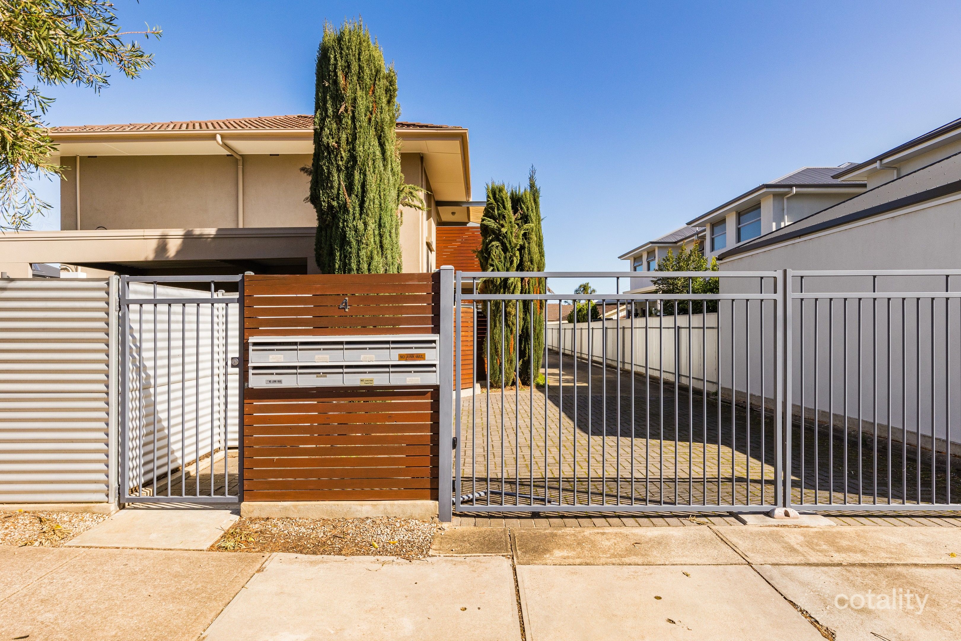 8/4 Packard St, North Plympton, SA 5037
