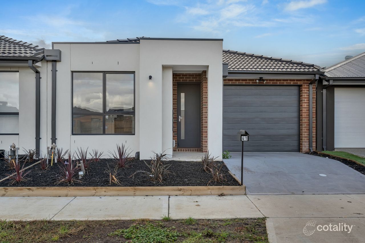 41 Rochford Dr, Donnybrook, VIC 3064