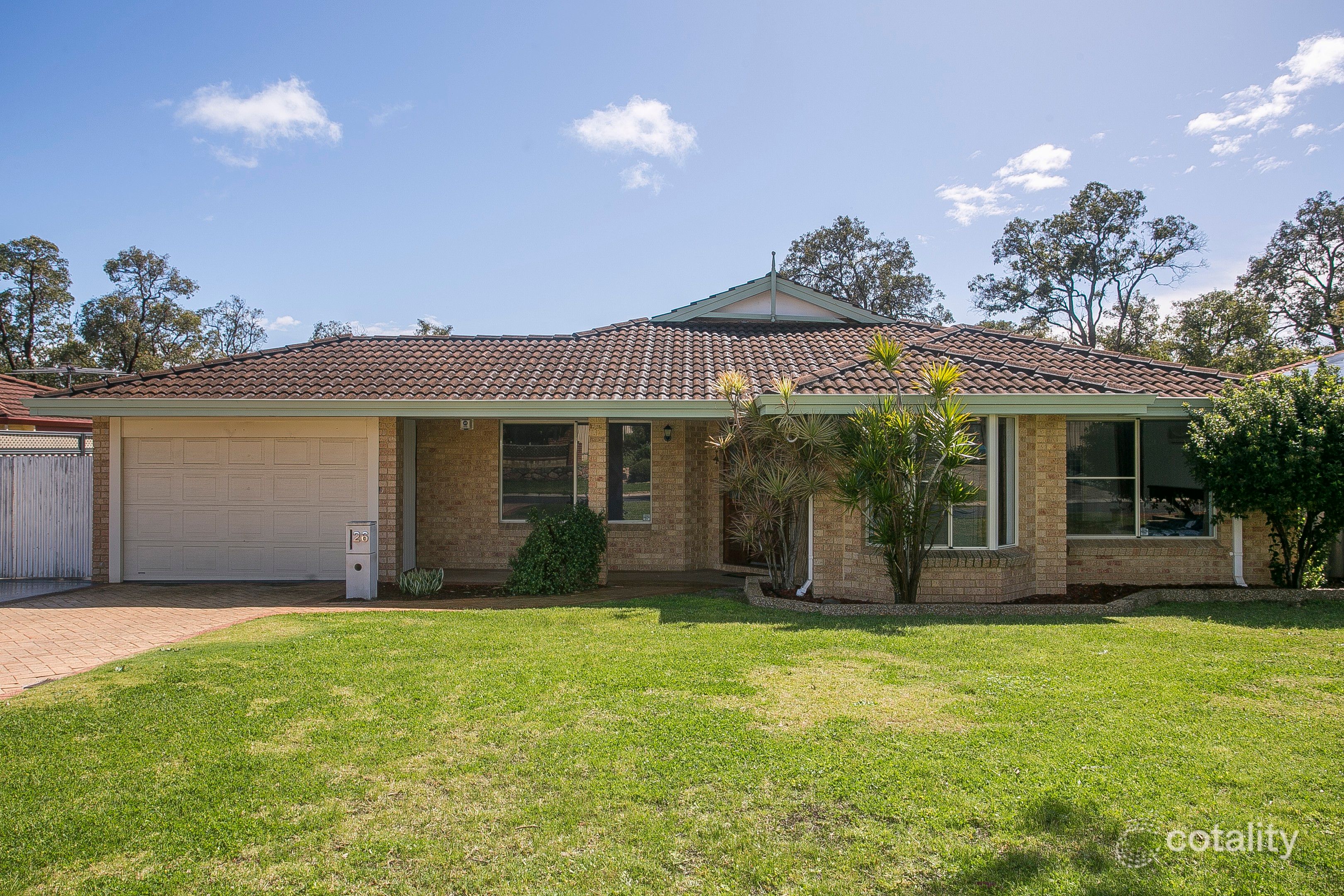 26 Coyrecup Gdns, Swan View, WA 6056