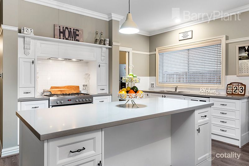 38 Joanne Way, Officer, VIC 3809