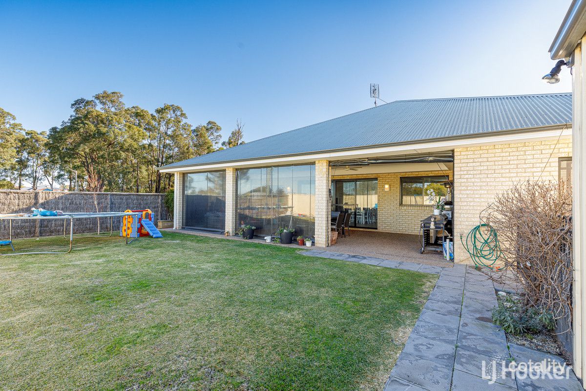 2 Kingfisher Dr, Collie, WA 6225