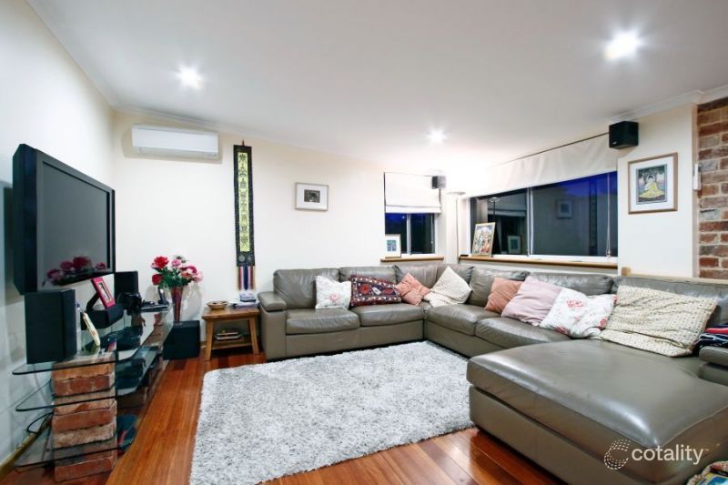 5 Bardolph Rd, Spearwood, WA 6163