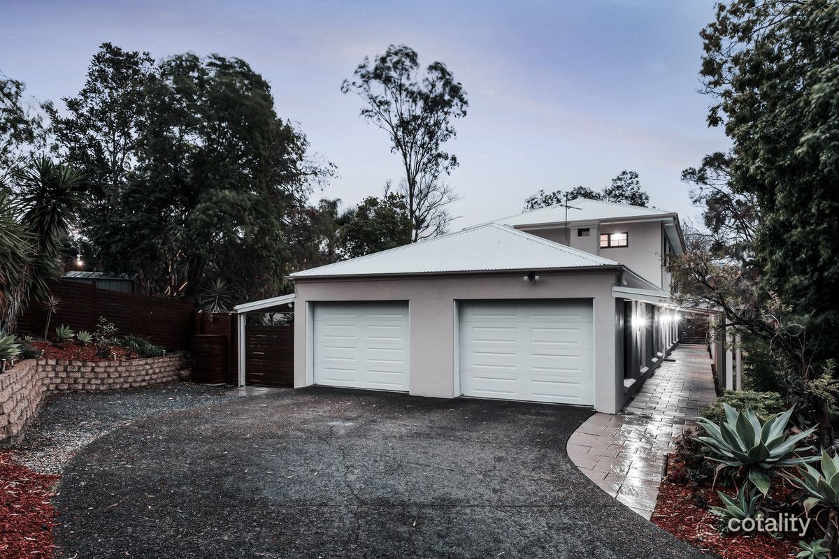 6 Darling Ct, Mount Ommaney, QLD 4074