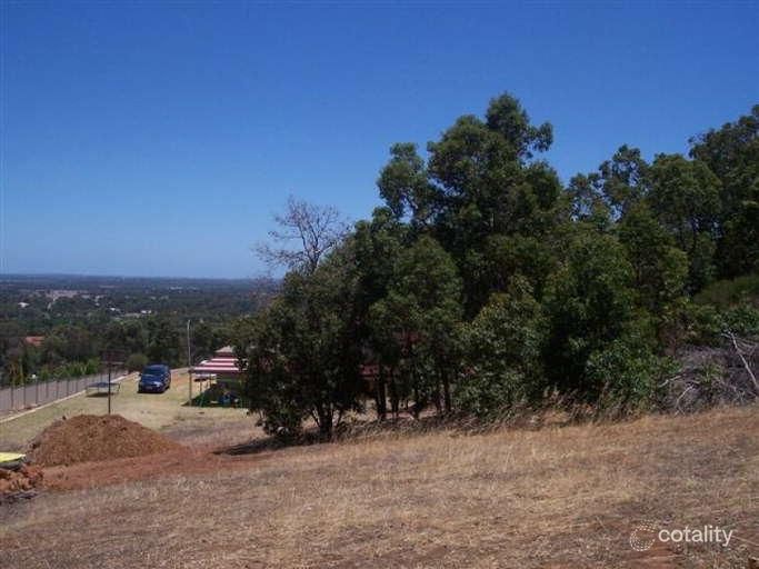 63 Talus Dr, Mount Richon, WA 6112