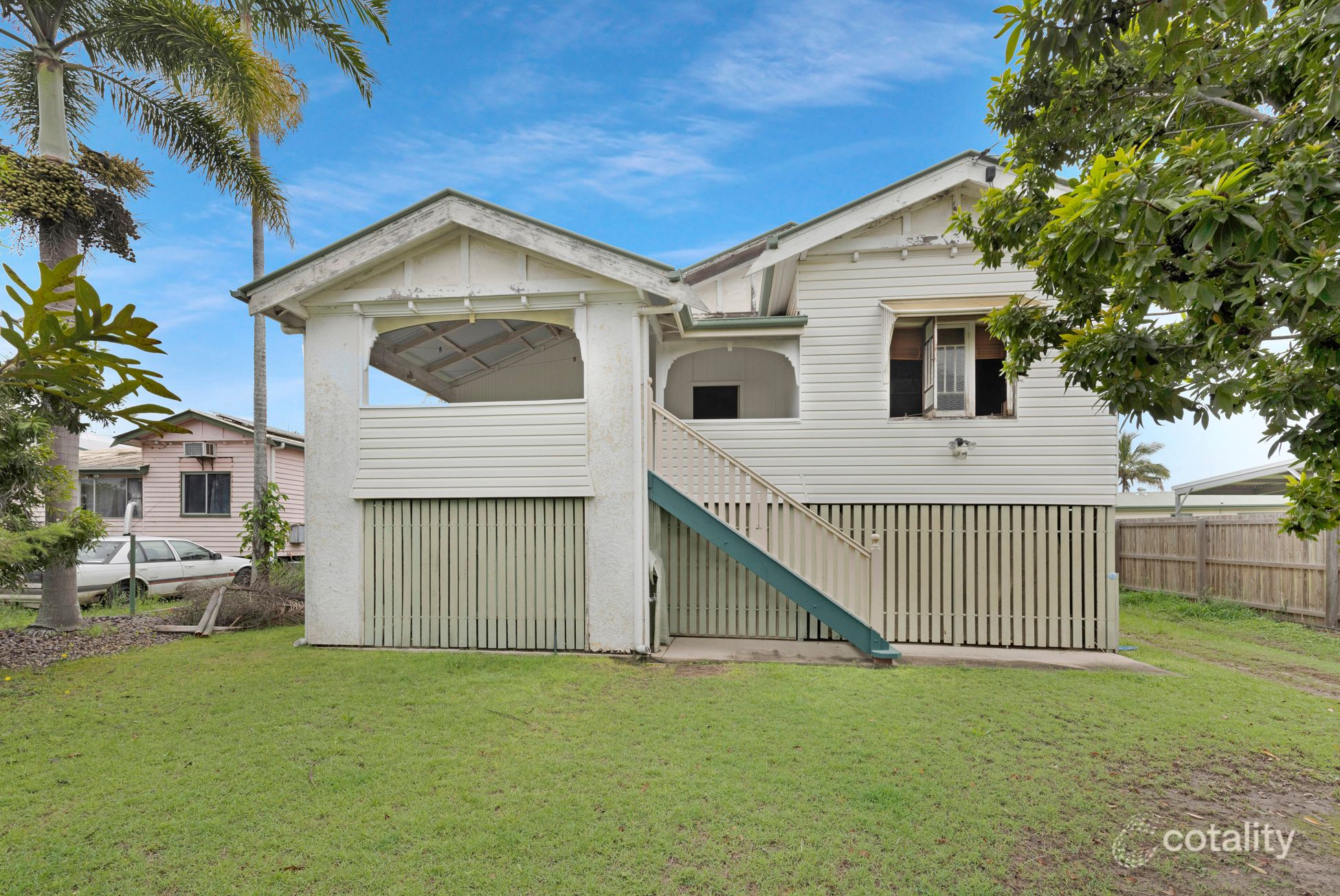 8 Brand St, Walkervale, QLD 4670