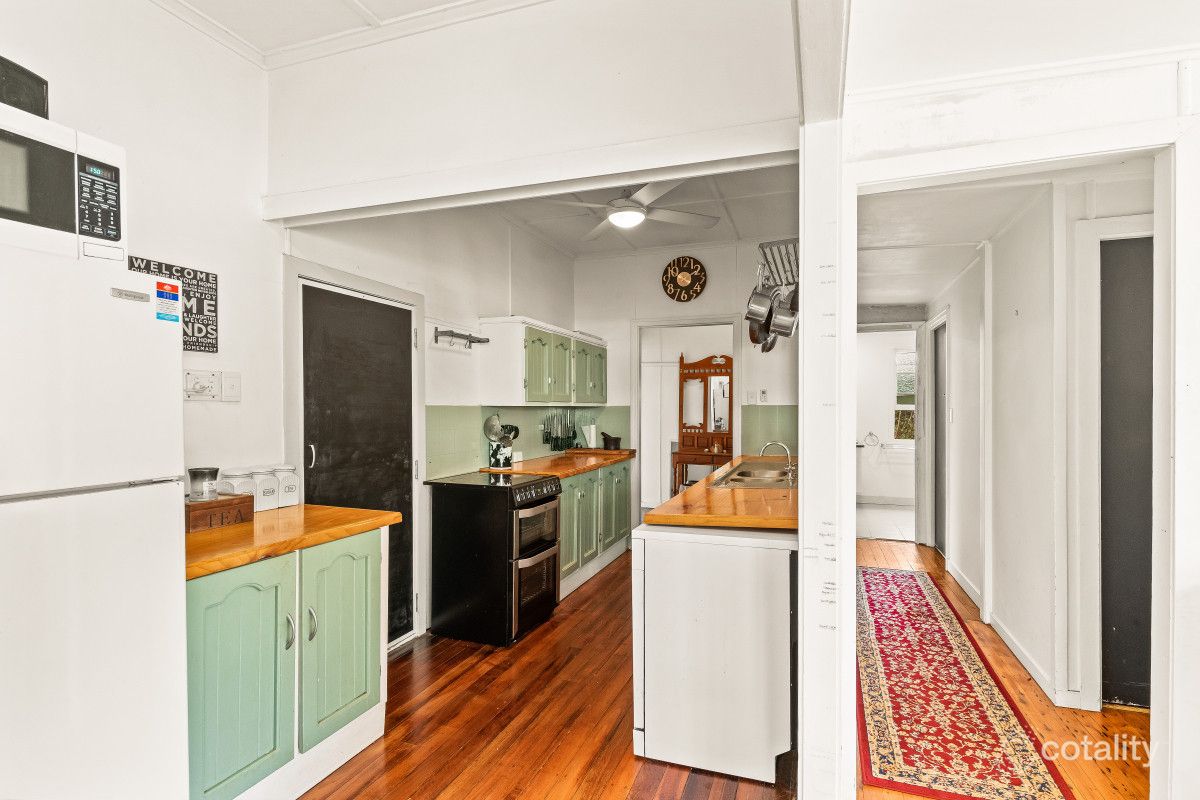 281 West St, Harristown, QLD 4350