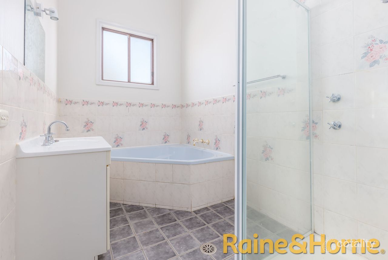 45 Wellington St, Geurie, NSW 2818