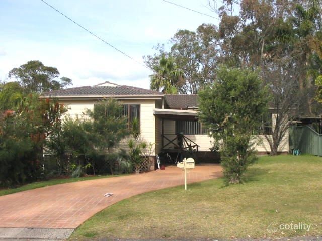 11 Kareelah Ave, Berkeley Vale, NSW 2261