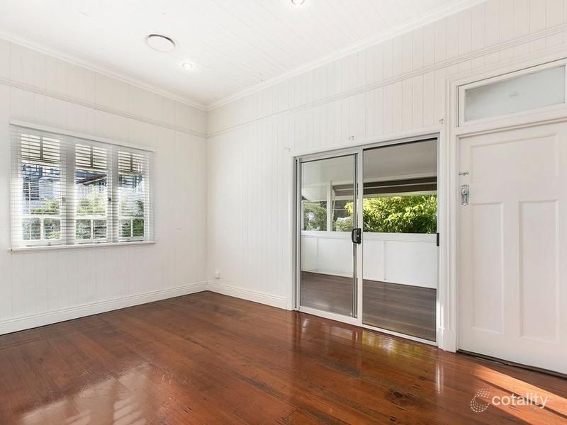 80 Plimsoll St, Greenslopes, QLD 4120