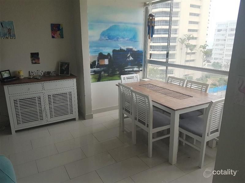 15 Pacific St, Main Beach, QLD 4217