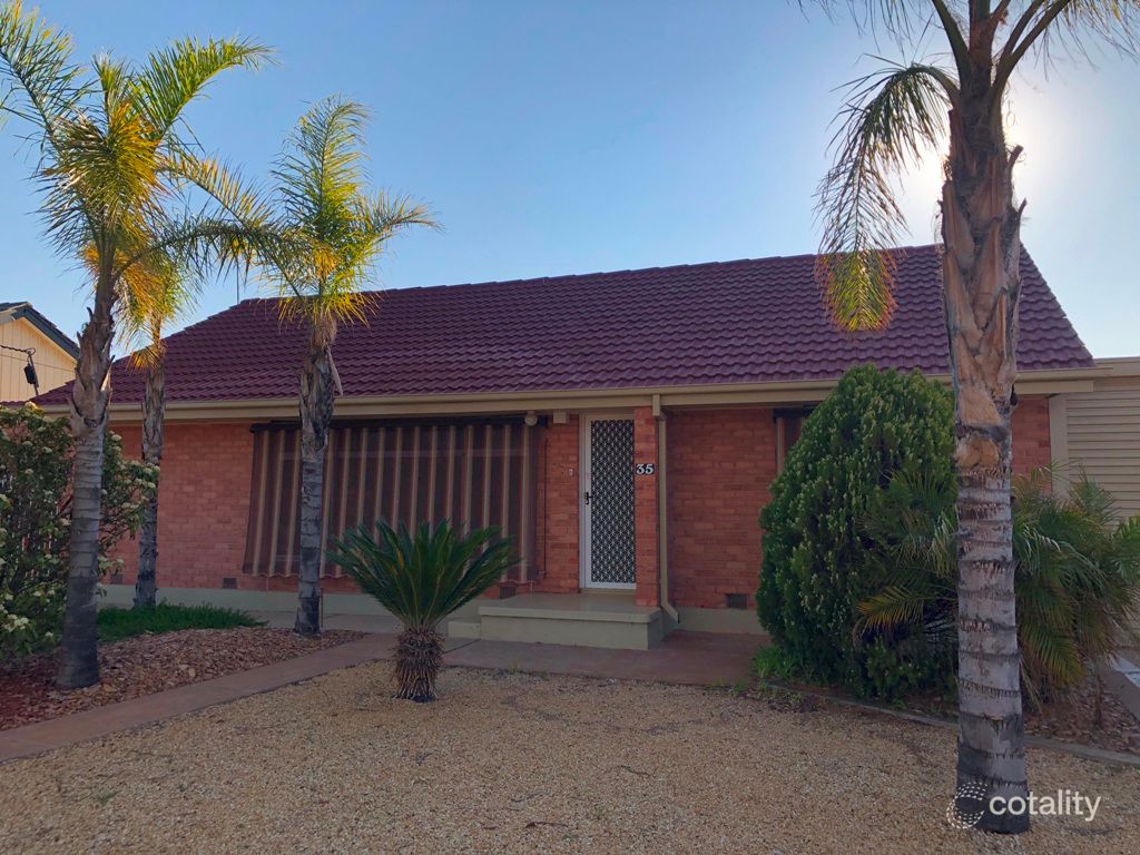 35 Noble St, Whyalla Stuart, SA 5608