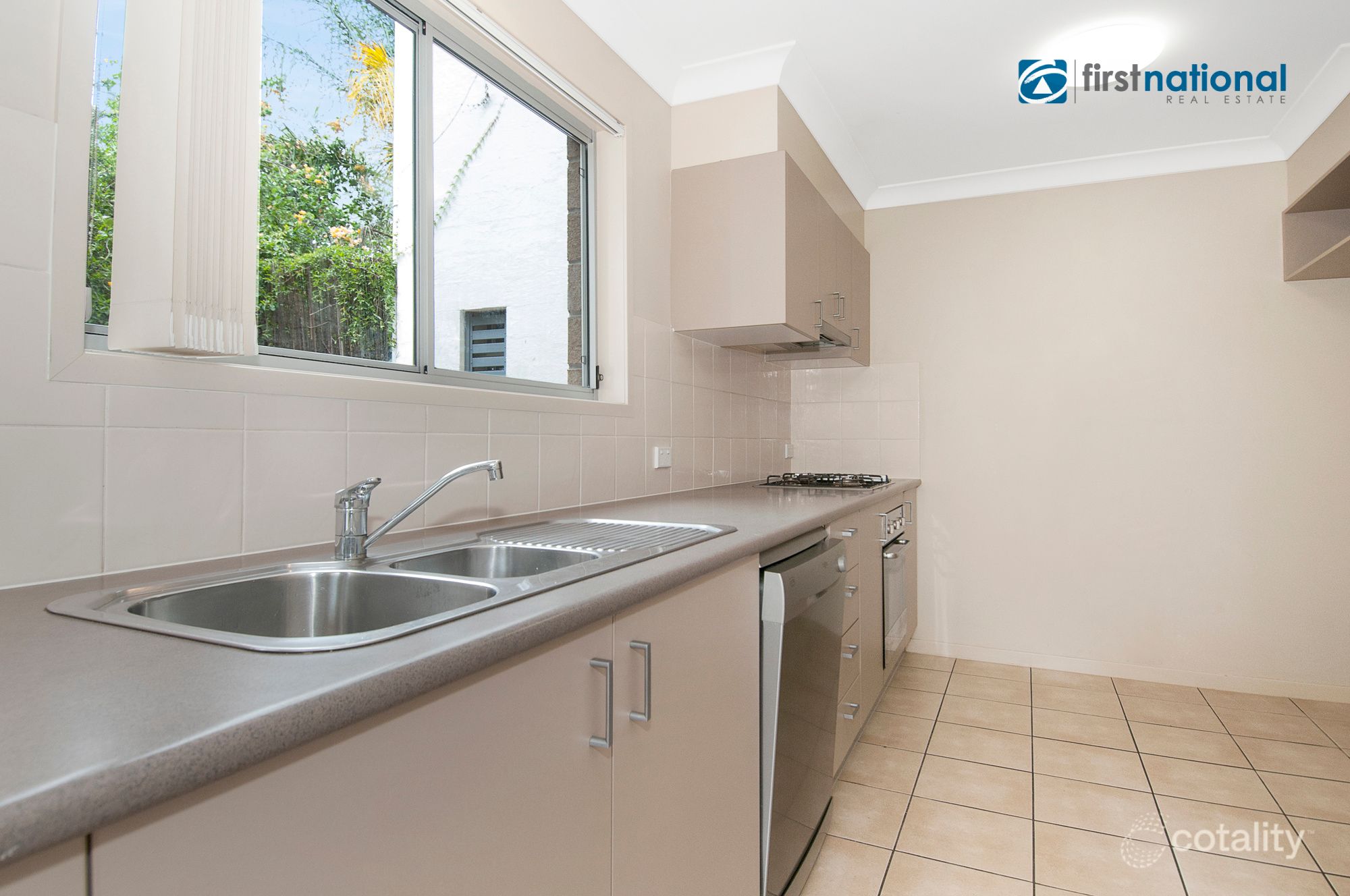 1/1-5 Anthony St, Kingston, QLD 4114