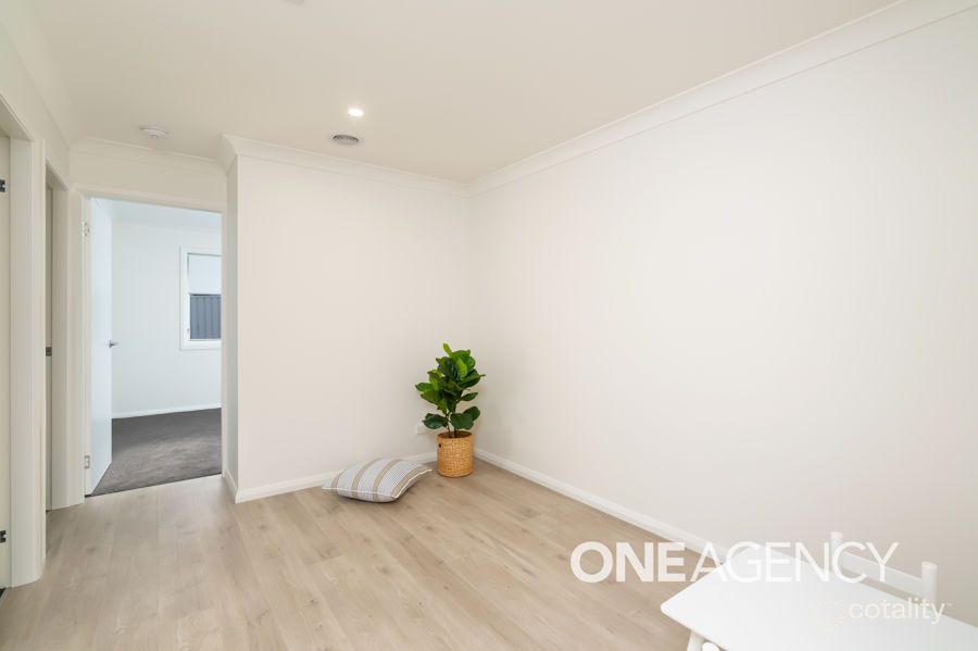 4 Turramia Cres, Gobbagombalin, NSW 2650