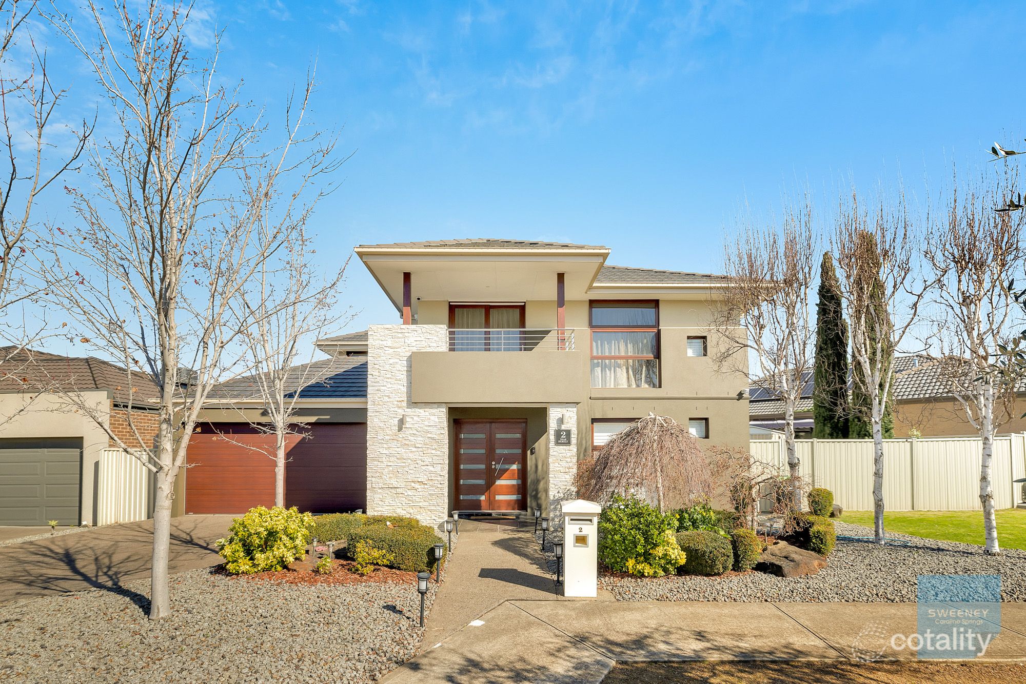 2 Hawksbury Grn, Caroline Springs, VIC 3023