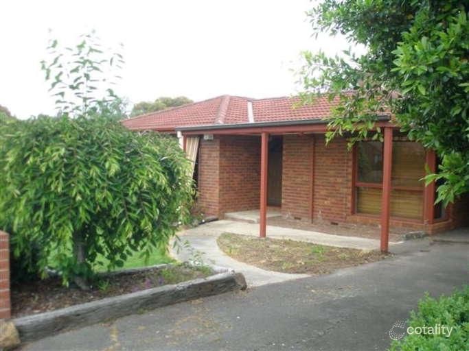 44 Barker Dr, Mooroolbark, VIC 3138