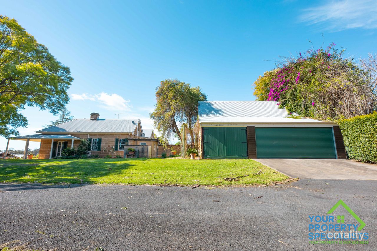 3 Wirrinya Pl, Grasmere, NSW 2570