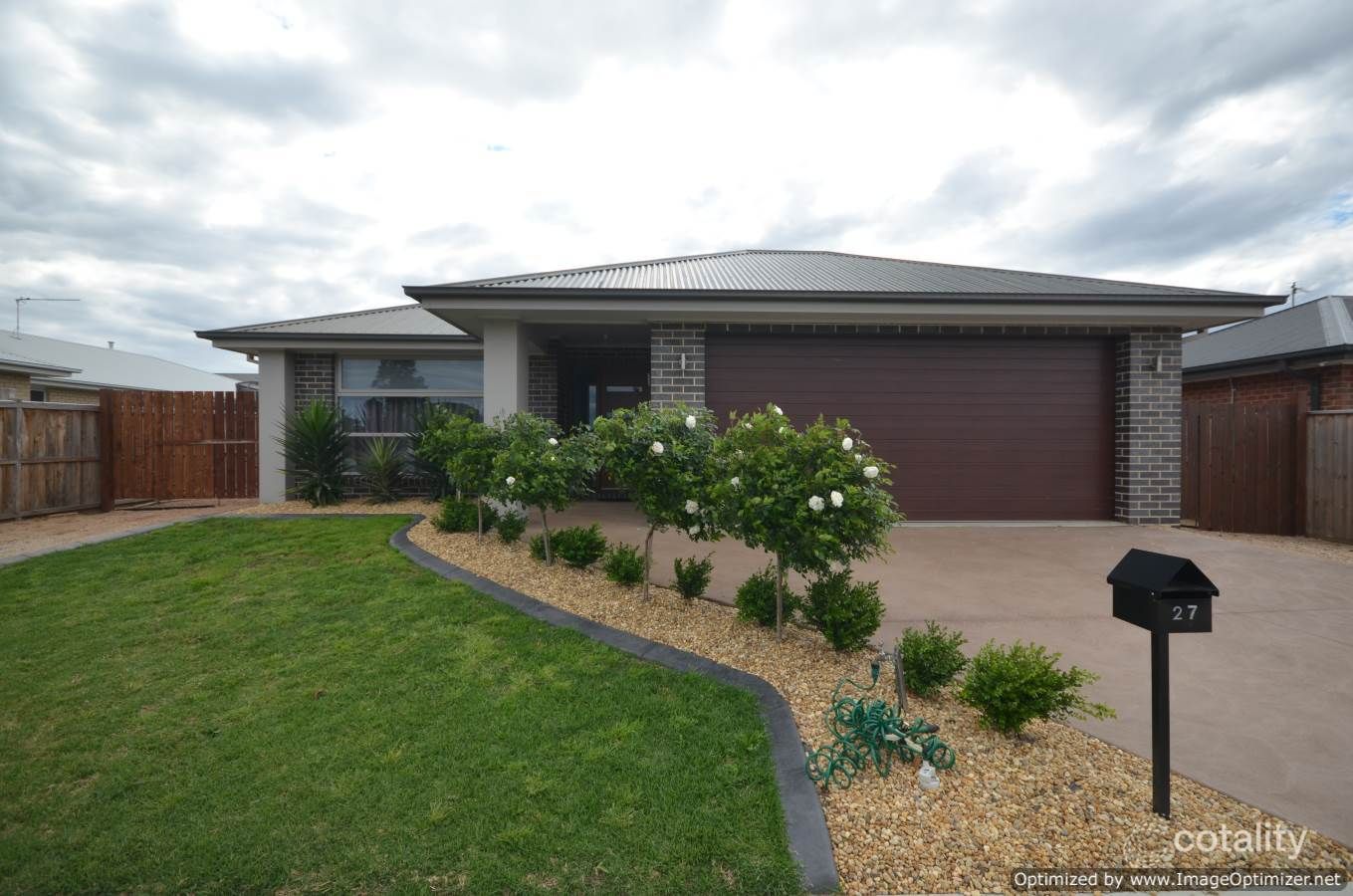 27 Shannon Bvd, Bairnsdale, VIC 3875
