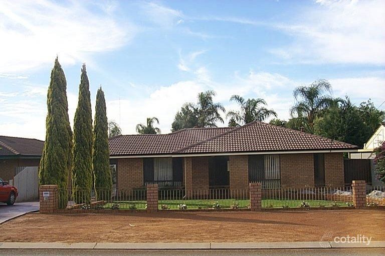 18 Cambrian Pl, Willetton, WA 6155