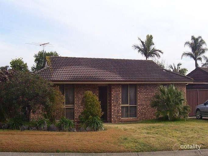 21 Lockheed Cct, St Clair, NSW 2759