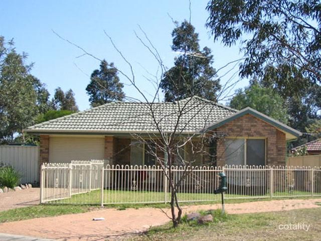 8 Brunswick Heads Cres, Hoxton Park, NSW 2171