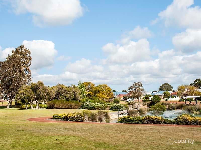 25 Kenneth Rd, High Wycombe, WA 6057