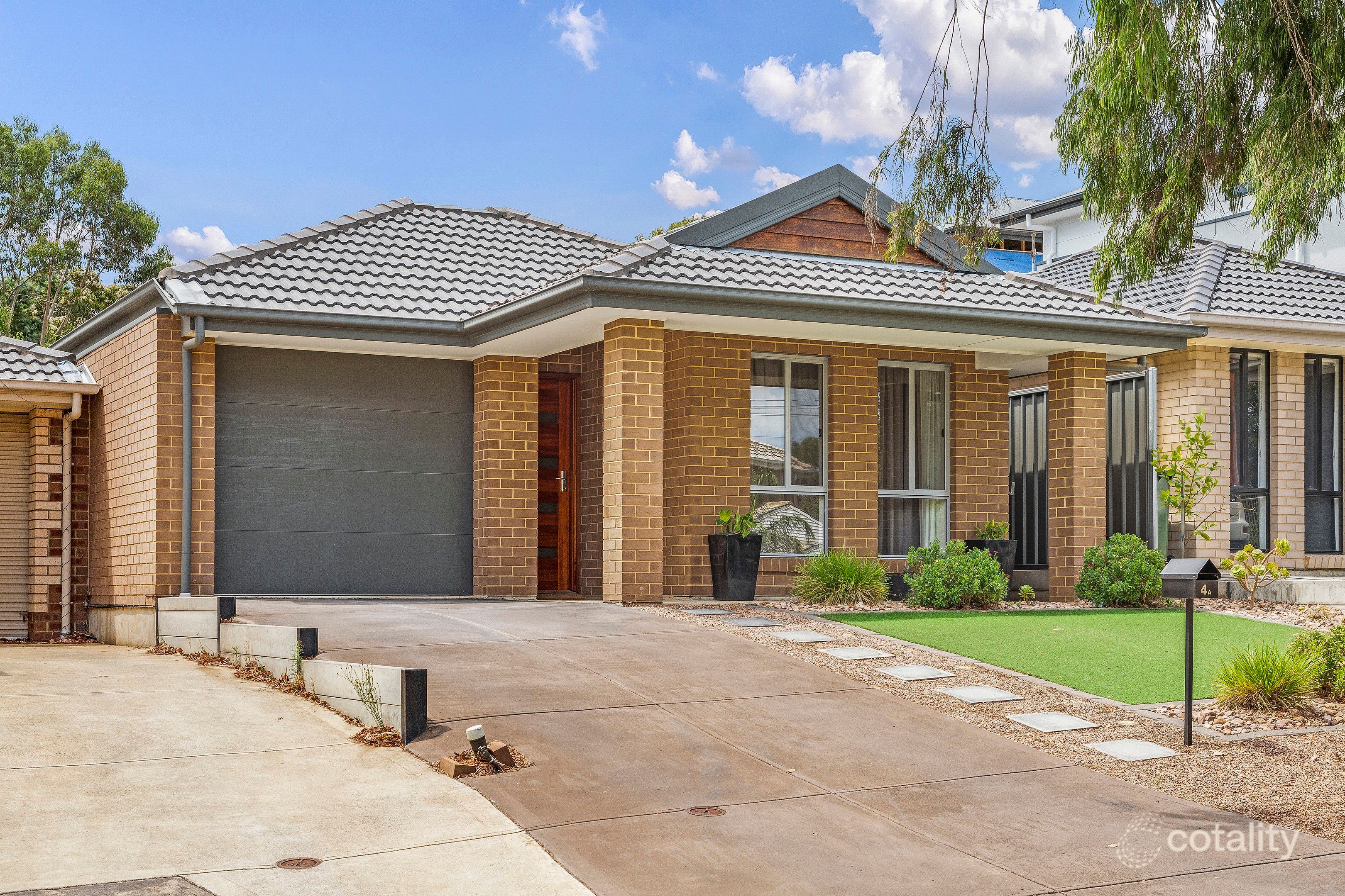 4a Buckley Cres, Fairview Park, SA 5126